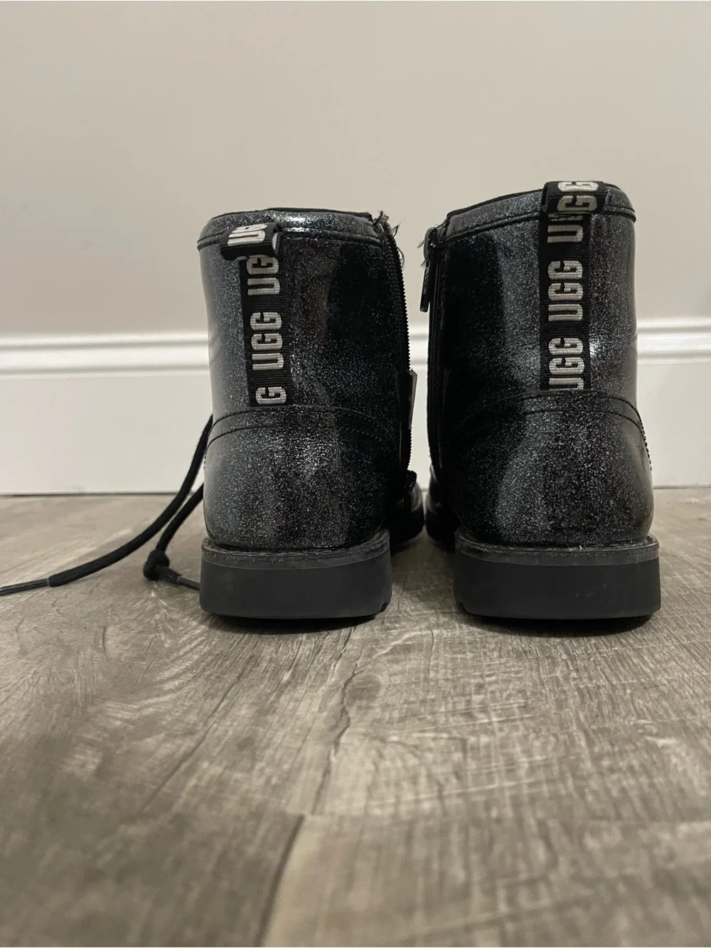 UGG Ryann Kids Black Glitter Lace-Up Ankle Boots